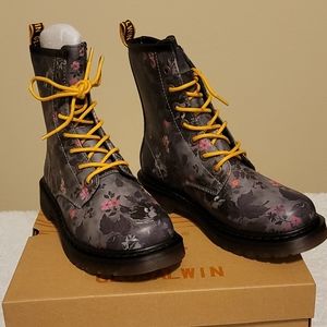 Women's Combat Boots